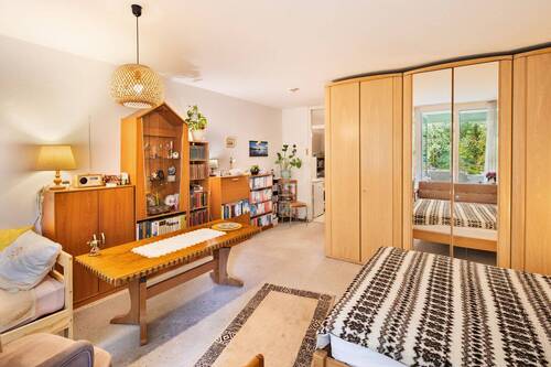 Wohn- Schlafbereich 2 - 1 Zimmer Etagenwohnung in München