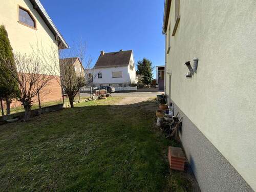 Grundstückszufahrt - Einfamilienhaus mit 110,00 m² in An der Schmücke zum Kaufen