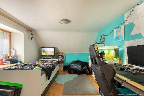 Schlafzimmer 2 Obergeschoss - 