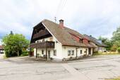 Straßenansicht - 7 Zimmer Mehrfamilienhaus, Wohnhaus zum Kaufen in Rickenbach / Schweikhof