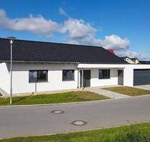 Exklusiver Neubau mit hochwertiger Ausstattung . Energieeffizient . Barrierefrei . Erstbezug - Wald-Sentenhart