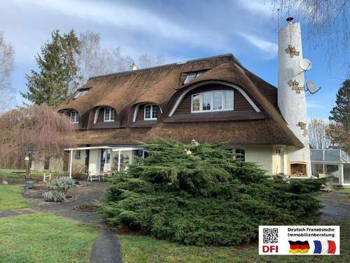 Ansicht - Heckenransbach, besondere Immobilie mit Reetdach und viel Land