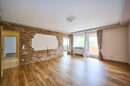 Wohnen - 3 Zimmer Etagenwohnung zum Kaufen in Straubing