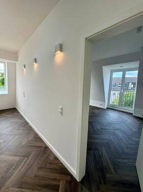 Flur/Zugang zum Schlafzimmer - 