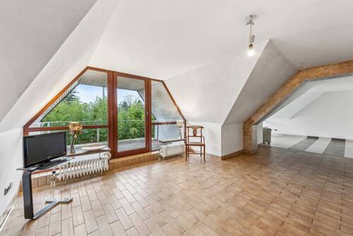 Wohnzimmer - 4 Zimmer Etagenwohnung zum Kaufen in Berlin