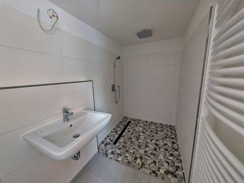 Dusche EG - Reihenmittelhaus mit 168,00 m&sup2; in Harzgerode zum Kaufen