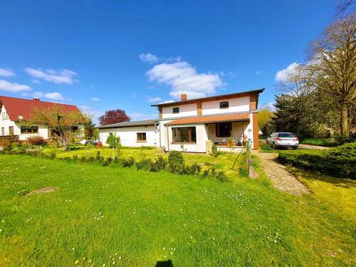 Wohnen am Gutshaus - 4 Zimmer Einfamilienhaus zum Kaufen in Schorssow