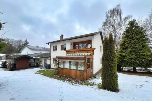 Außen - 6 Zimmer Mehrfamilienhaus, Wohnhaus zum Kaufen in Reischach