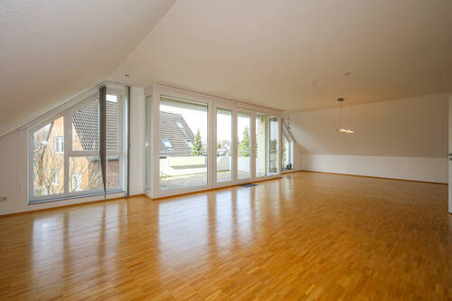 Wohnen/Essen - Etagenwohnung mit 131,00 m&sup2; in Monheim am Rhein zum Kaufen