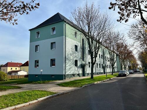 Schulstraße 2-6 - 