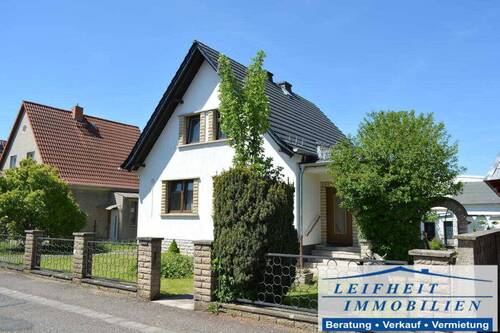 Vorder- und Seitenansicht - 