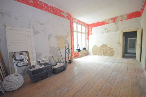 Berliner Zimmer - 5 Zimmer Etagenwohnung zum Kaufen in Berlin