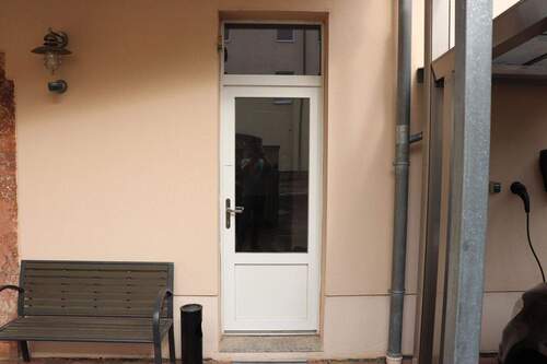 Hintereingang Gewerbe - 