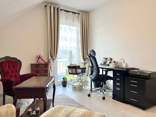 Das Arbeitszimmer/ Kinderzimmer - 