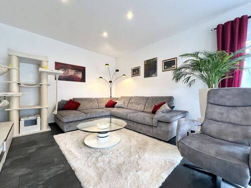 Das großzügige Wohnzimmer - 