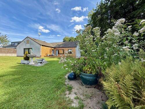 Ansicht Wohnhaus und Garten - 6 Zimmer Einfamilienhaus zum Kaufen in Fröndenberg/Ruhr