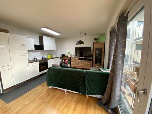 Blick in den Wohn-Essbereich - 