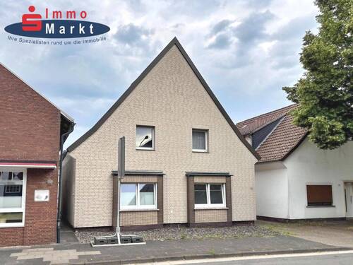 Straßenansicht - 6 Zimmer Einfamilienhaus zum Kaufen in Petershagen