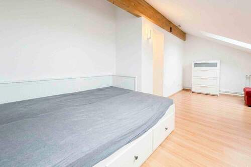 Dachgeschoss Zimmer IV - 