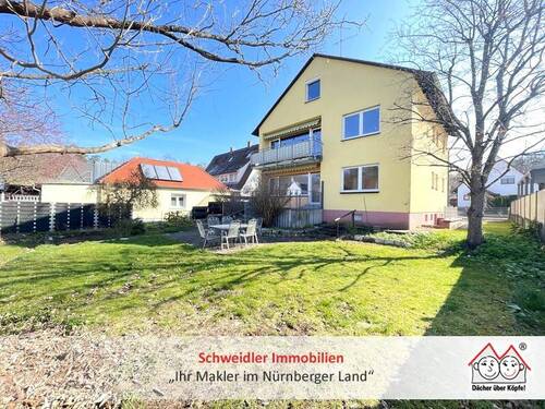 Außenansicht - Geräumiges Zweifamilienhaus mit über 200 m² Wohnfläche in ruhiger Lage von Rückersdorf