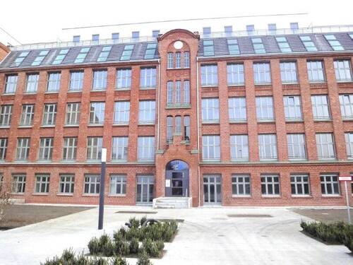Gebäudeansicht - 2 Zimmer Etagenwohnung zum Kaufen in Berlin