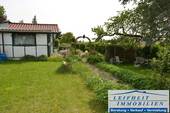 Garten mit Laube - 