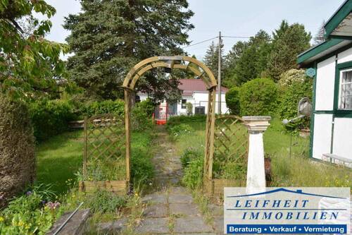 Garten mit Laube - 