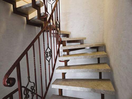 Treppe ins Dachgeschoss - 