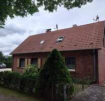 Charmante Doppelhaushälfte in 19370 Parchim! Modernisiert, ruhig gelegen und mit großem Grundstück