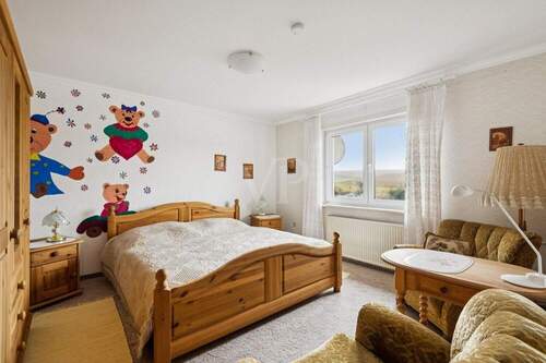 erstes Schlafzimmer im Anbau - 