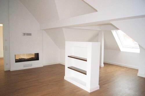 Wohnen & Essen - Wahnsinnsblick! 16m² Dachterrasse + Kamin + Parkett + Fußbodenhzg + Lift + tolles Bad + WanneDusche