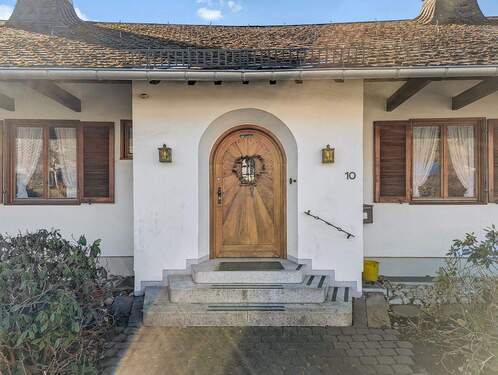 Eingang - Werz Immobilien - Einfamilienhaus mit 183,50 m&sup2; in Bad Laasphe zum Kaufen