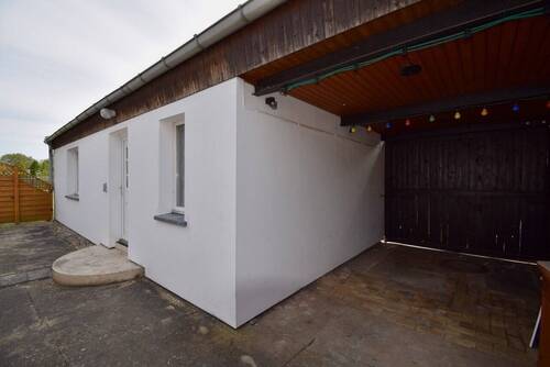 Carport und Einlieger - 