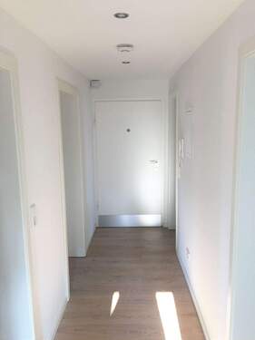 Renovierte Wohnung: Flur - 4 Zimmer Etagenwohnung in Clausthal-Zellerfeld