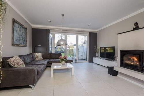 Beispiel - 5 Zimmer Doppelhaushälfte zum Kaufen in Hamburg