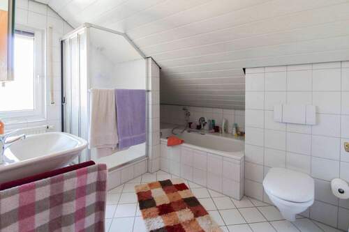 Badezimmer Dachgeschoss - 