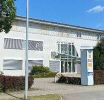 Exklusives und modernes Bürohaus mit Penthauswohnungen in Zwenkau