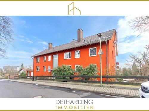 Bild 1 - Hell und gemütlich: Schöne Zwei-Zimmer-Souterrainwohnung mit Terrasse und Garage am Brasselsberg