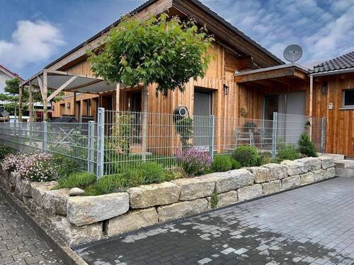 Südostansicht - Energieeffizientes Einfamilienhaus in ökologischer Holzbauweise