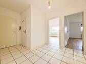 Flur - Etagenwohnung mit 80,00 m² in Heide zur Miete