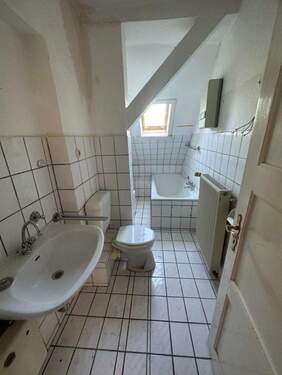 Bild 1 - Ruhige DG Wohnung in gepflegtem Haus