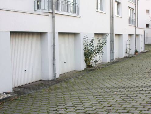 Einzelgaragen in den Häusern - 