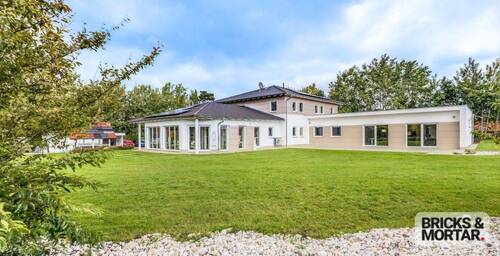 Gartenansicht - Mehrfamilienhaus, Wohnhaus mit 497,00 m&sup2; in Steinberg zum Kaufen