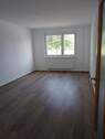 Bsp. Wohnzimmer - Etagenwohnung mit 40,00 m&sup2; in Olbersdorf zur Miete