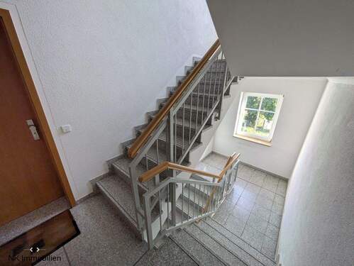 Treppenhaus - 3 Zimmer Etagenwohnung in Leipzig