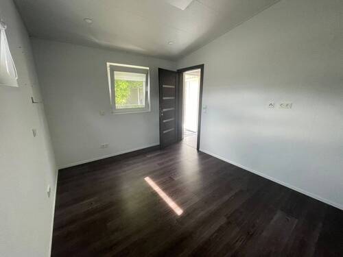 Gästezimmer - Mehrfamilienhaus, Wohnhaus mit 99,00 m&sup2; in Rodenbach zum Kaufen