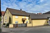 Außenansicht - Marktsteinach - Einfamilienhaus mit Nebengebäuden