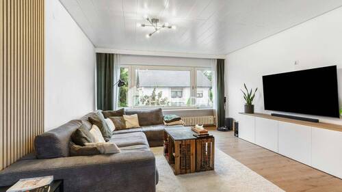 1. OG Wohnzimmer 1 - 