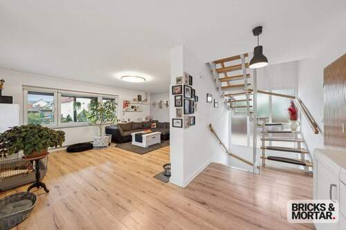 Wohnraum mit Treppe - 4 Zimmer Einfamilienhaus in Lutherstadt Wittenberg