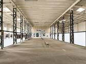 Halleneinblick - IHR NEUES IMMOBILIEN QUARTIER: Ebenerdige Lagerhalle in verkehrsgünstiger Lage